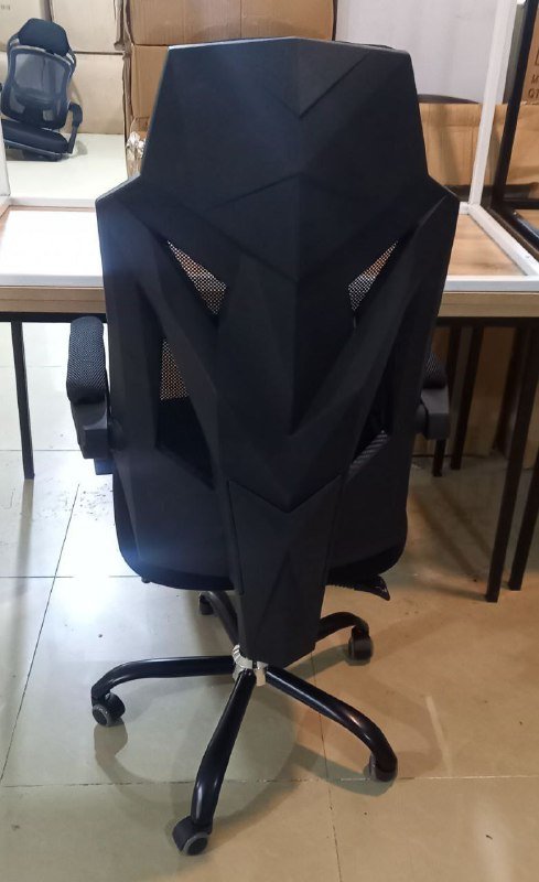 Офисное кресло 2