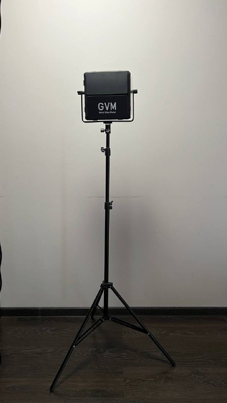 GVM 800D-RGB, Viltrox VL-40T студийные световые панели 8
