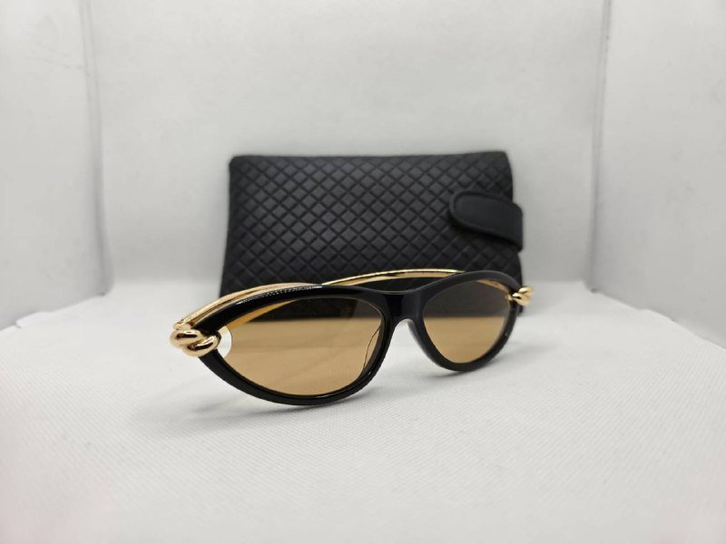 Bottega sunglasses with case 3