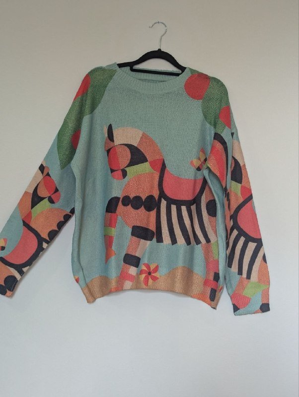 Свитер с коником, короткий свитер