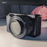 Sony ZV-E10 с китовым объективом и ND-фильтром 2