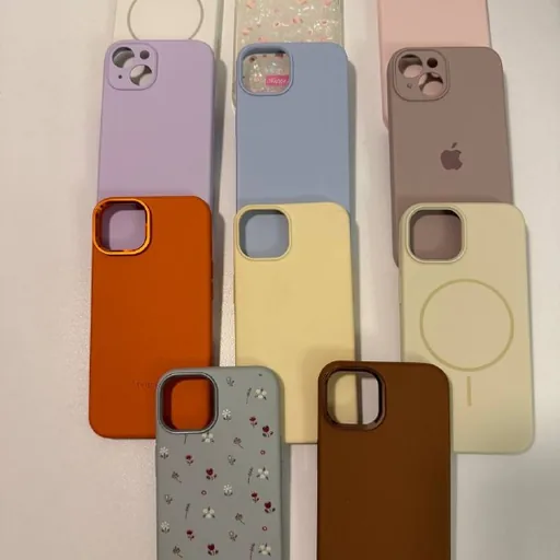 Чехлы на iPhone 14