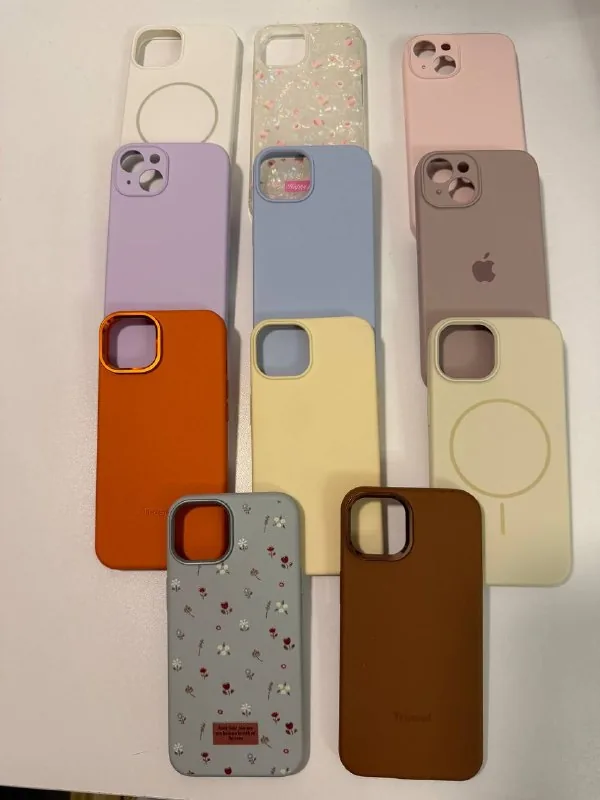 Чехлы на iPhone 14
