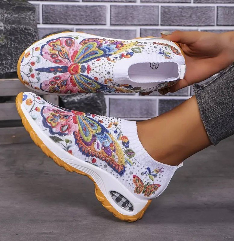 Легкие мягкие спортивные туфли размер 38 3