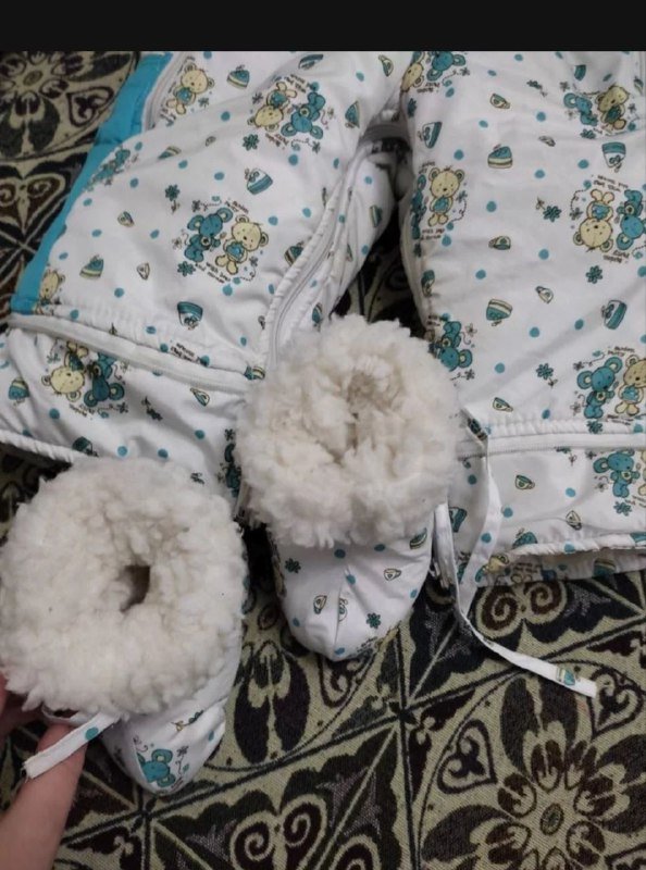 Детский комбинезон-трансформер конверт с сапожками и варежками 3