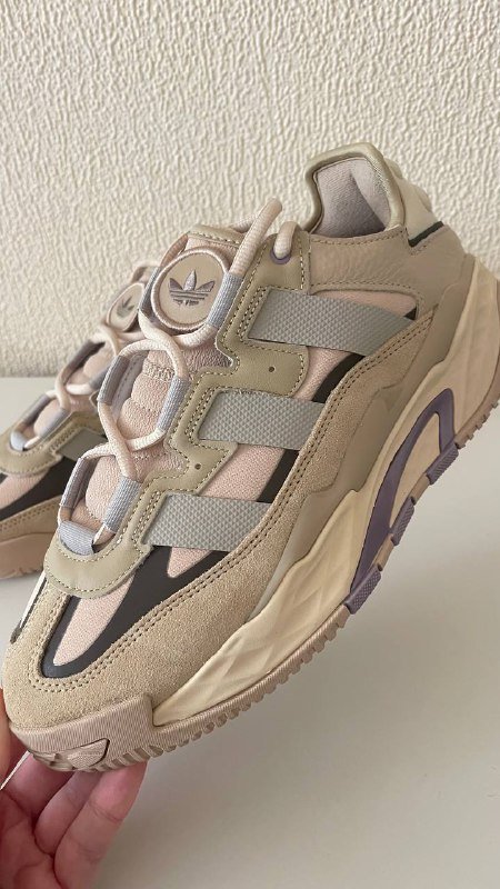 Кроссовки Adidas 40 4