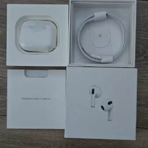 Apple AirPods 3
