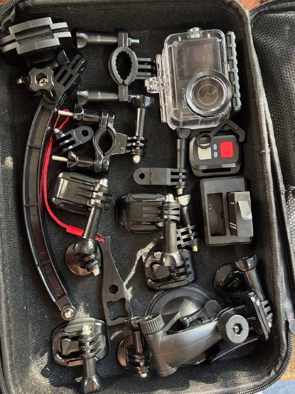 AKASO Brave 7 LE Action Camera и аксессуары 2