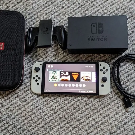 Nintendo Switch OLED 64GB