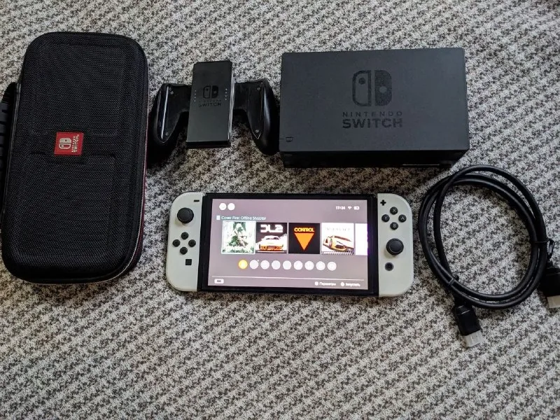 Nintendo Switch OLED 64GB