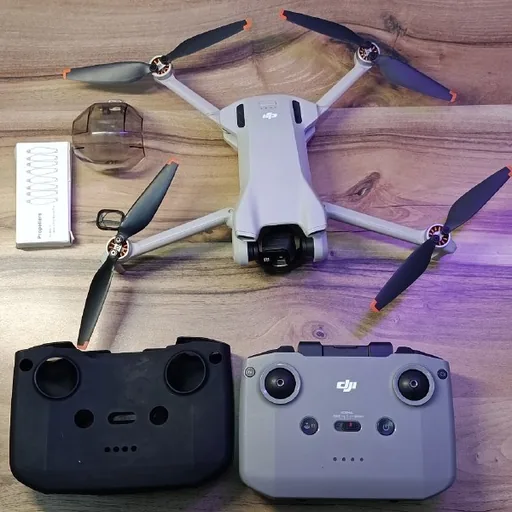 Квадрокоптер DJI Mini 3