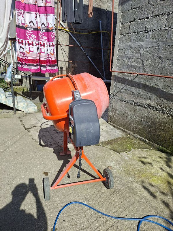 Бетономешалка на 250л 2