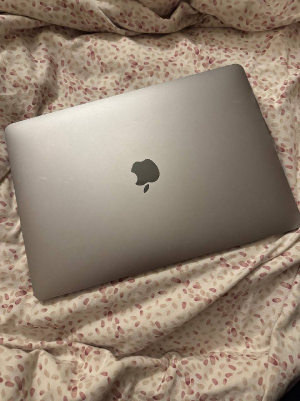 Ноутбук MacBook Pro M2 2022 13.3 дюйма 8 GB