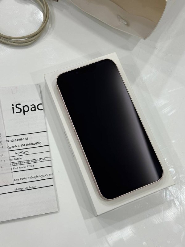 iPhone 13 128GB Pink 3