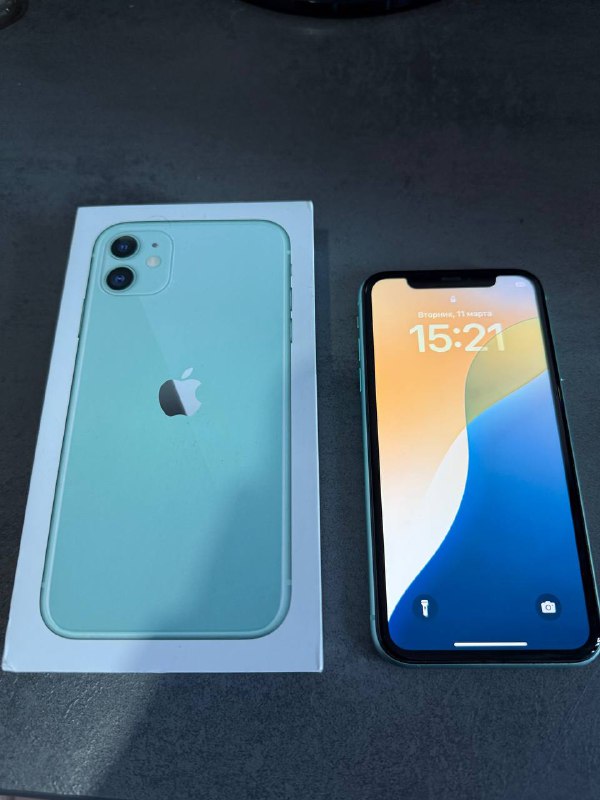 iPhone 11 64GB in good condition 3