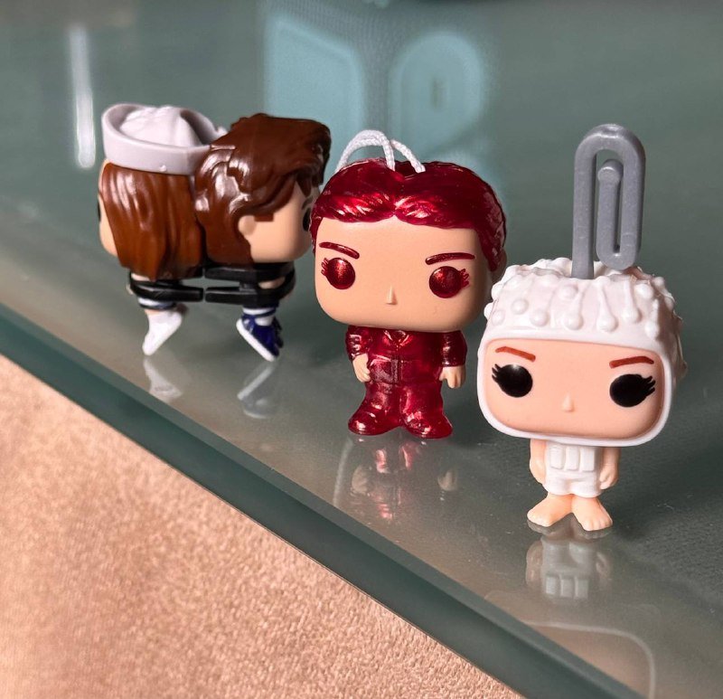 Повторки из Kinder Joy Очень странные дела