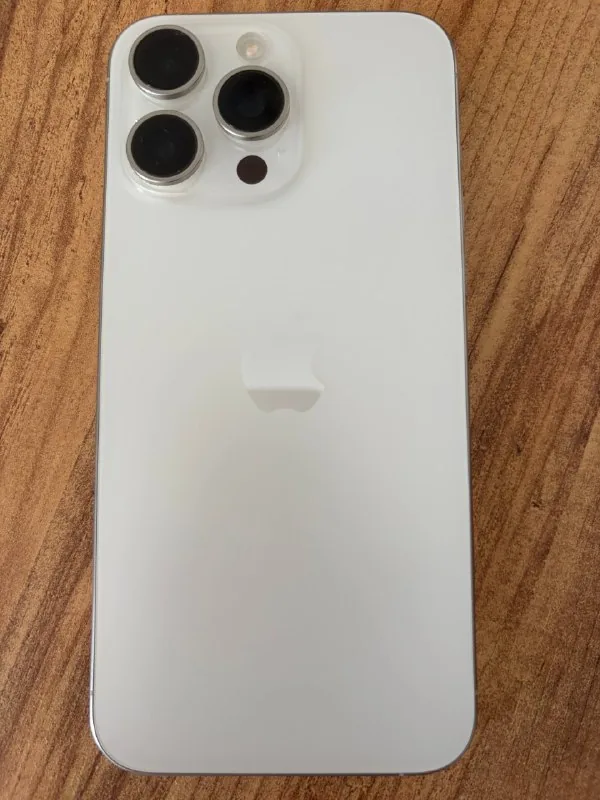 iPhone 15 Pro Max White Titanium 256GB 1