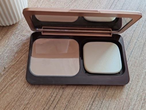 Пудра для лица Фаберлик Wet & Dry Perfect Me тон слоновая кость