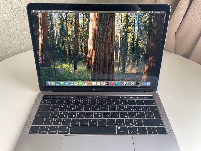 MacBook Pro 13.3 i5 8GB 256GB TouchBar 2