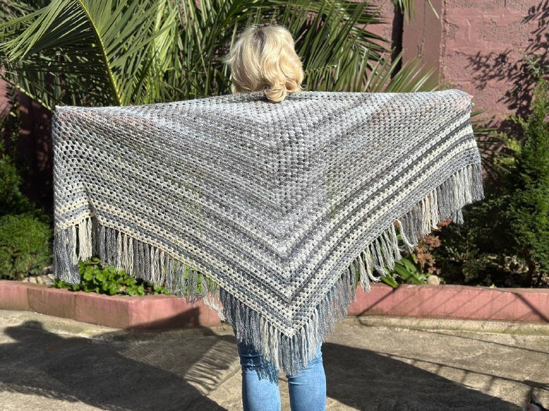 Шаль ручной работы из шерсти мариноса 2