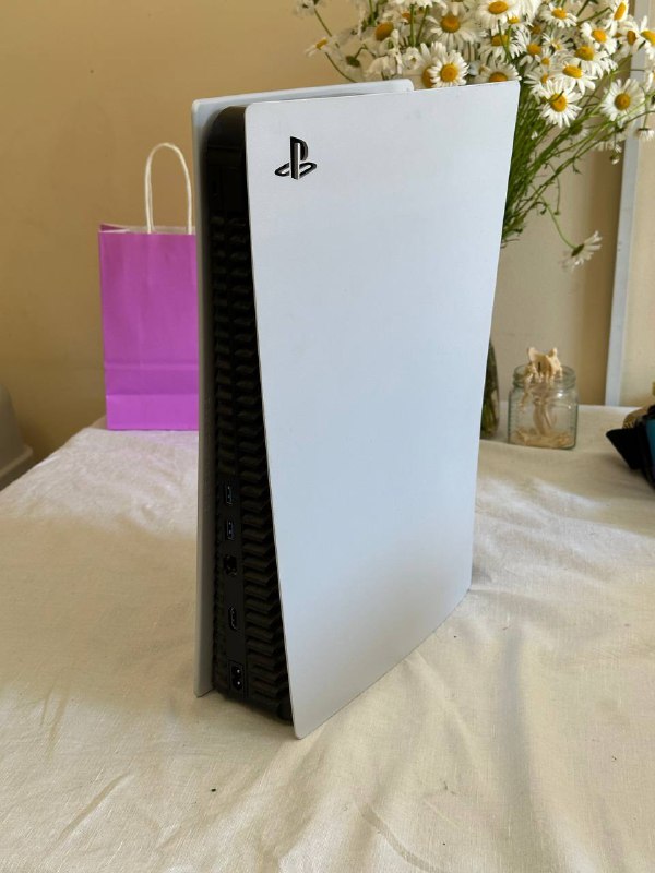 PS5 + 2 джойстика 2