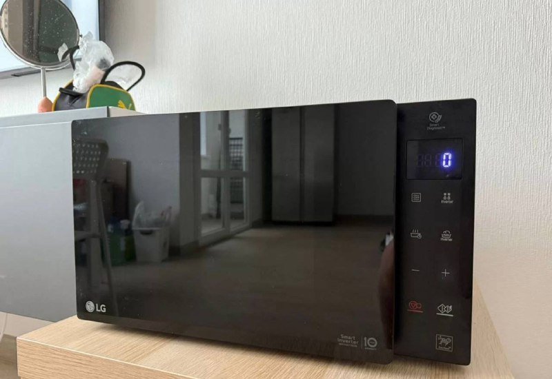 Микроволновка LG MW25W35GIS