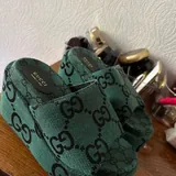 Женские шлепанцы Gucci 2