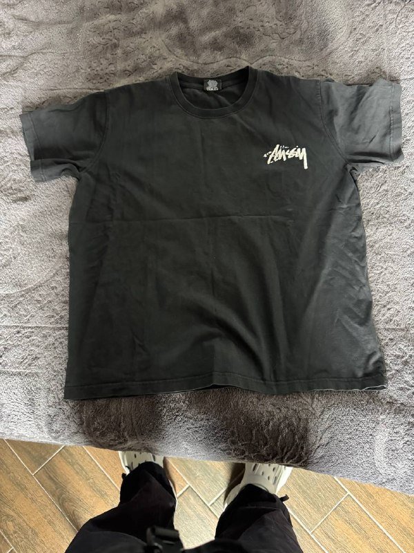 Джинсы Levi’s, футболка Stüssy, зип худи Wasted Paris 3