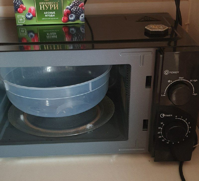 Кастрюли 12 л, 6 л, 3 л, мясорубка, микроволновка 3