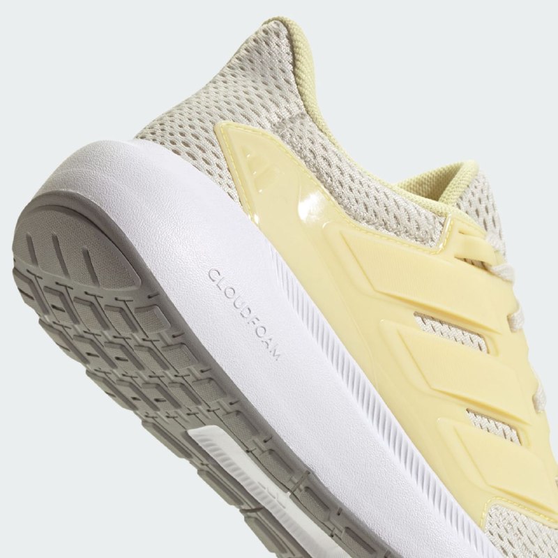 ADIDAS новые кроссовки 37 3