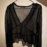 Классическая белая рубашка, свитер ZARA, полупрозрачная накидка 4