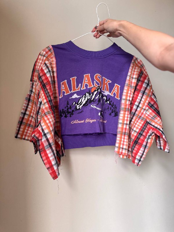 Футболки DKNY, Levi’s, GAP, Tommy Hilfiger, Upcycling, BRATZ, Miracle of Denim, Karl Kani 5