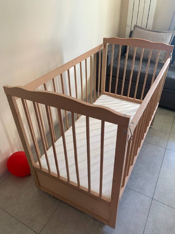 Детские кроватки с маятником 2