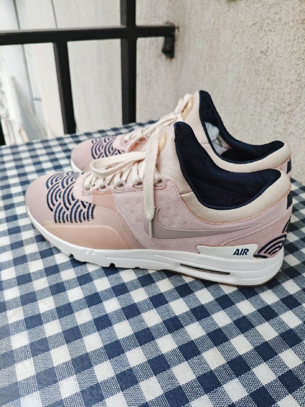 Женские беговые кроссовки Nike Air Max Zero LOTC Tokyo 2