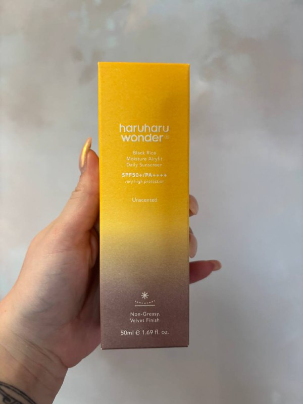 Haruharu Wonder Black Rice Moisture Airyfit Daily Sunscreen