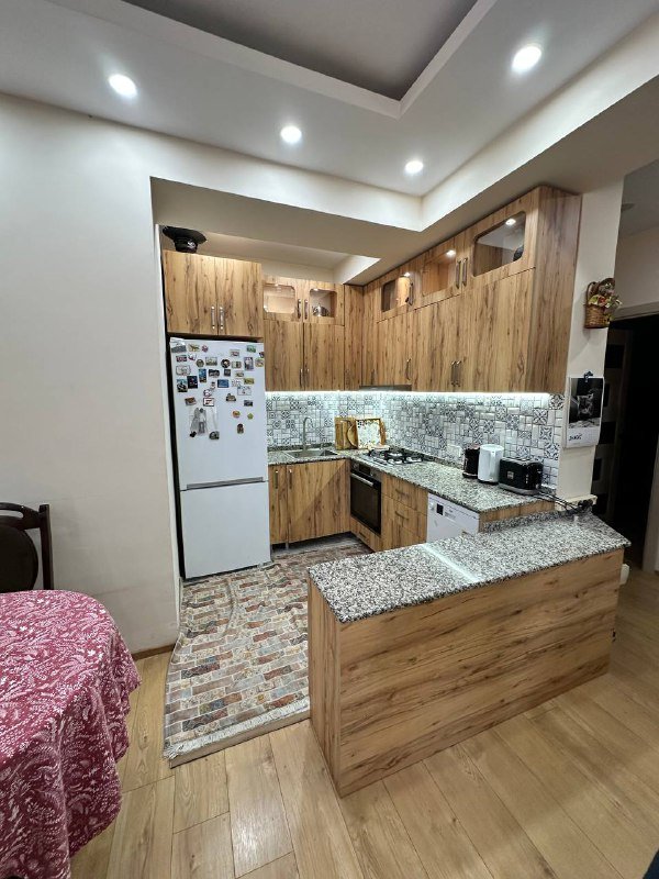 Квартира 2 спальни, гостиная, кухня, 2 сан узла, 2 балкона, кабинет 2