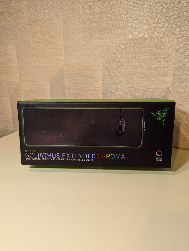 Goliathus Extended Chroma, G.skill Trident Z 2x16GB, Z370 Aorus Ultra Gaming, Corsair K70 Core, suitcase