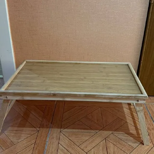 Кроватный столик