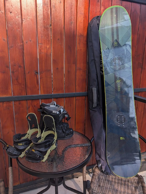 Доска Nidecker Axis, крепления Now Skate tech, ботинки Notrhwave, шлем, очки, рюкзак Dakine, сумка Nordic