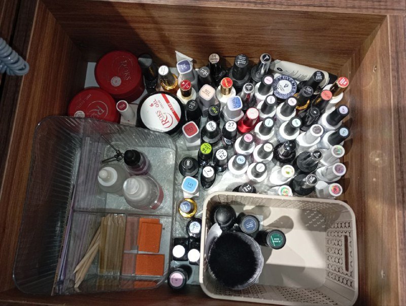 Материалы для маникюра, гель лаки, лампы, инструменты, кисточки 7