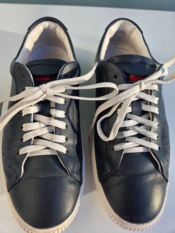 Кеды Hugo Boss кожаные размер 38