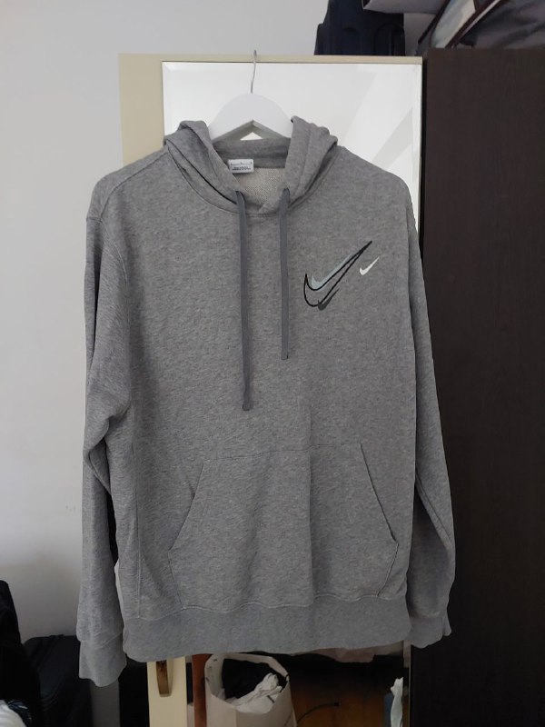 Футболка Nike, Футболка, Футболка Brooklyn Nets, Маска лыжная, Худи Nike, Футболка SMOG, Футболка HUGO, Футболка EMPORIO ARMANI, Футболка ARMANI EXCHANGE, Футболка Air Jordan 4