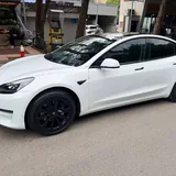 Tesla Model 3 Standard 2