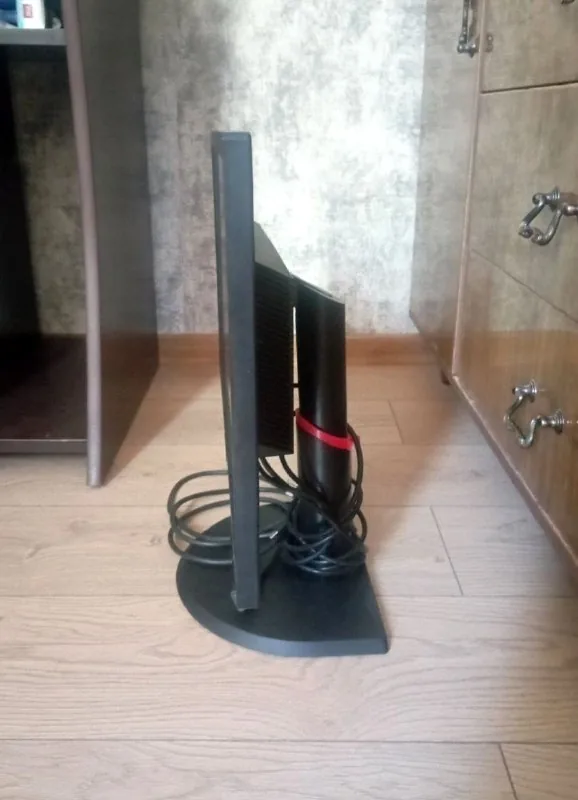 Lenovo LT2323pwA монитор 1