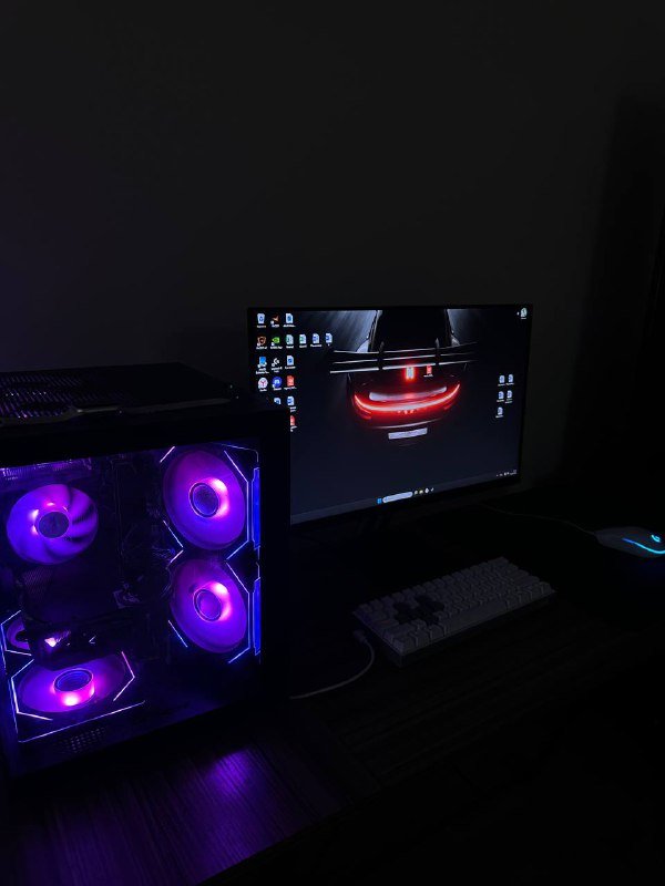 Компьютер, монитор, мышь, клавиатура, коврик