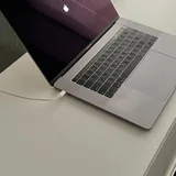 MacBook Pro 15 2018 2