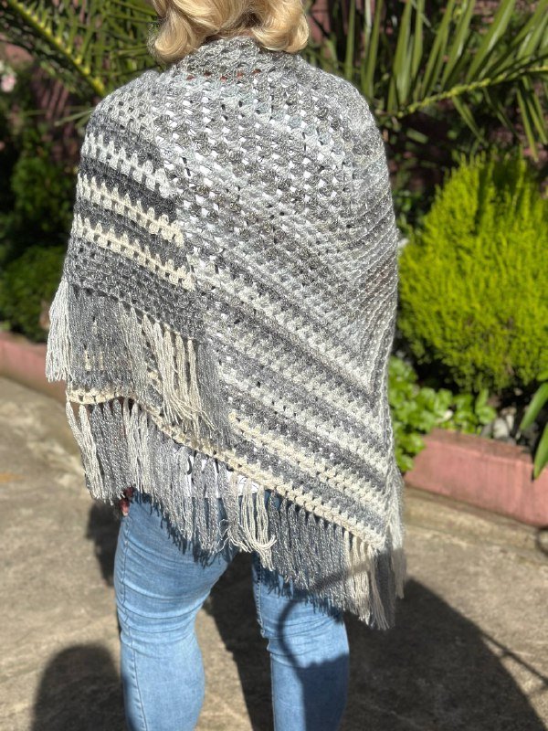 Шаль ручной работы из шерсти мариноса