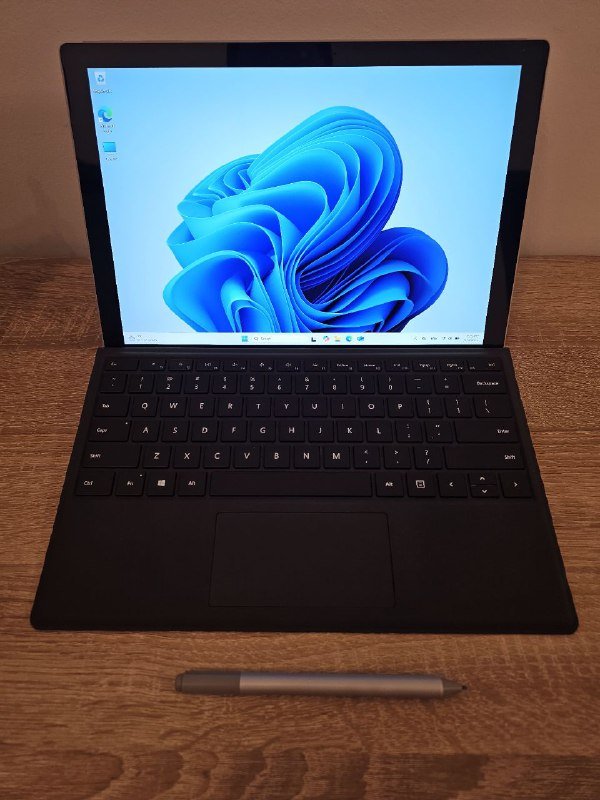 Ноутбук и планшет Microsoft Surface Pro 5th Gen, Оперативная память VENGEANCE DDR5 64GB