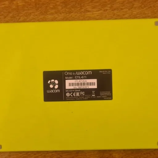 Графический планшет One by Wacom CTL-671 medium