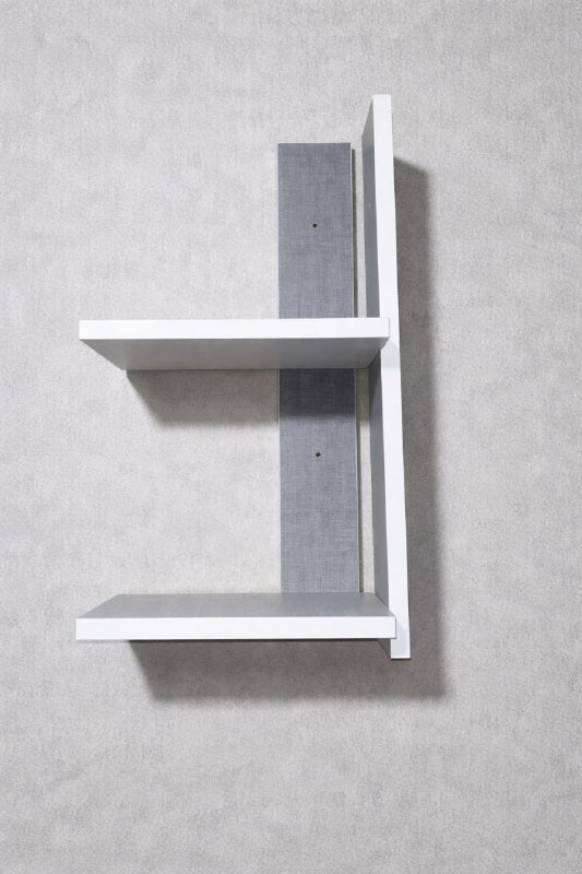 Декоративные полки с двумя и тремя полками